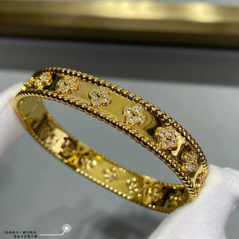 FreshLook Vca Bracelets 254108