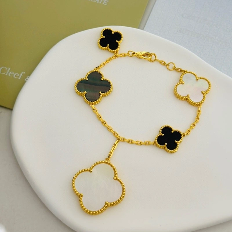 Stretchable Vca Bracelets 254105