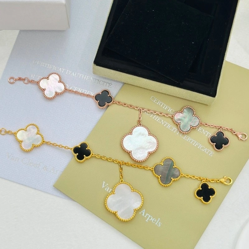 Stretchable Vca Bracelets 254105