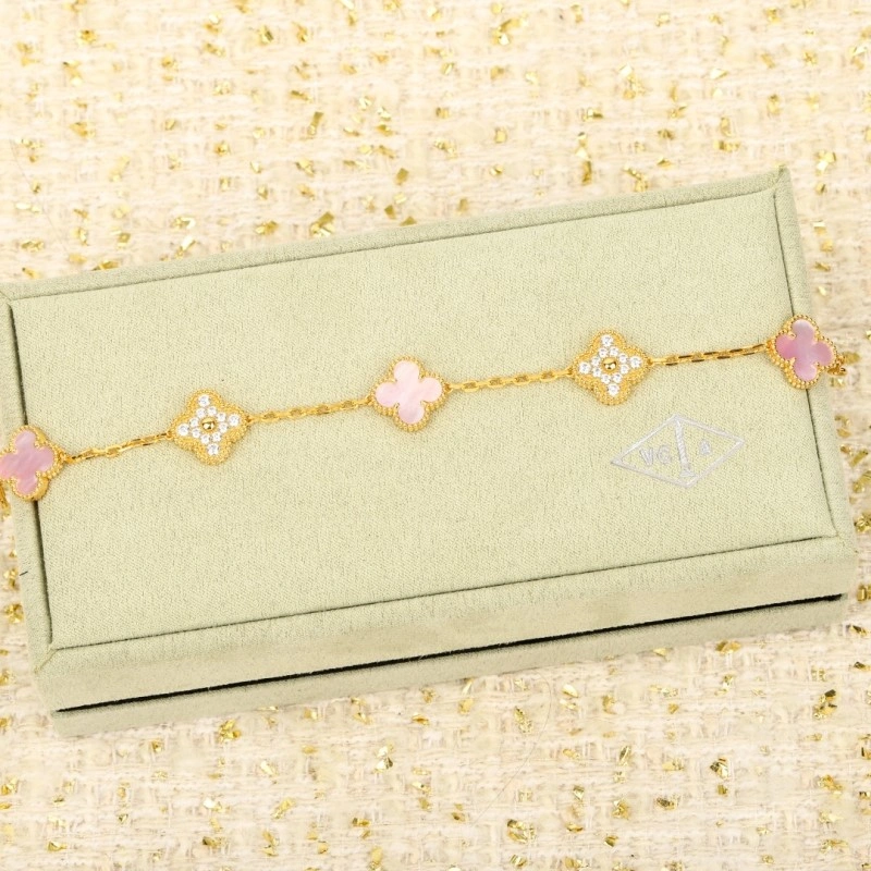 Unique Vca Bracelets 254080