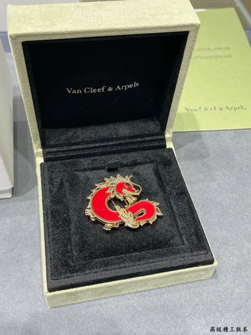 SoftTouch Vca Brooches 255277