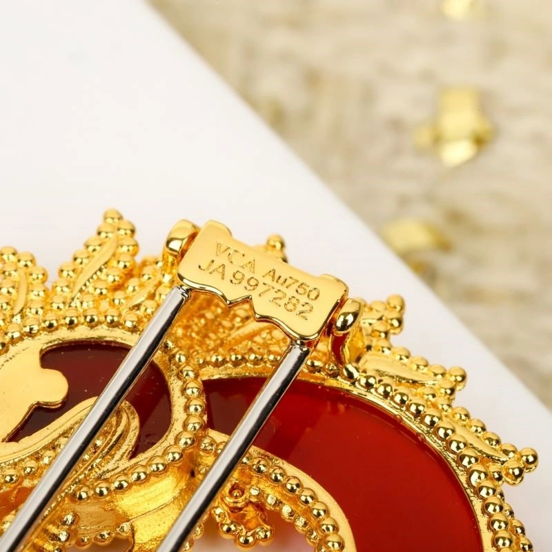 Vca Brooches Stylish 254781