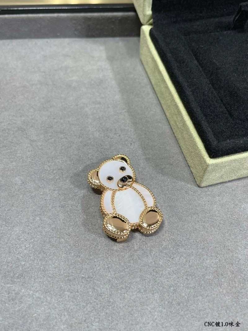 Vca Brooches HighPerformance 254770