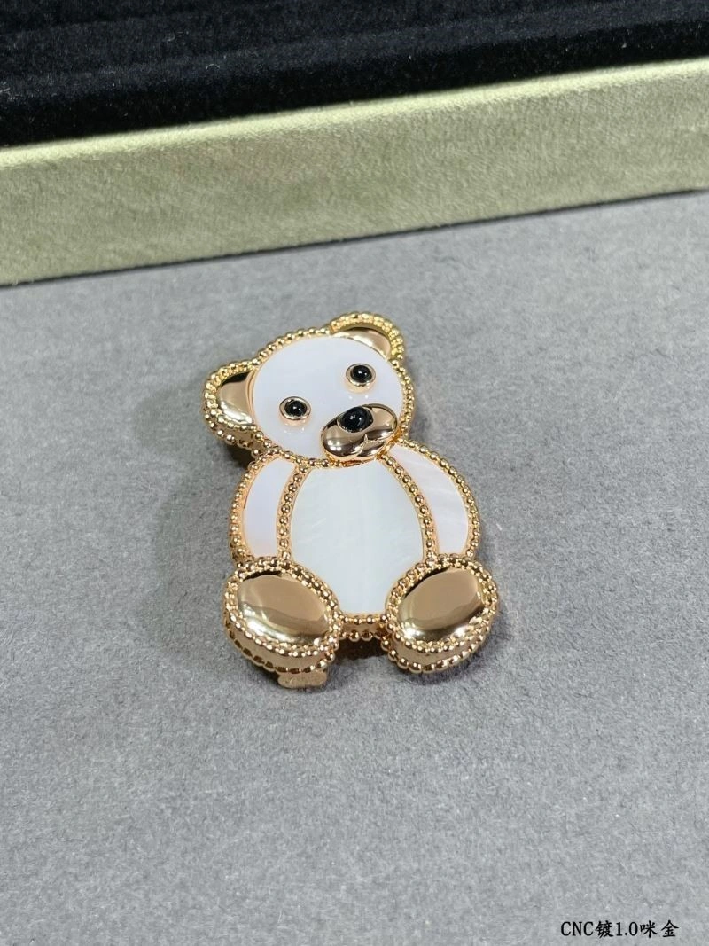 Vca Brooches HighPerformance 254770