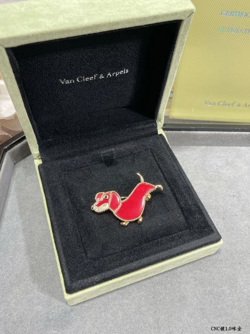 Effortless Vca Brooches 254767