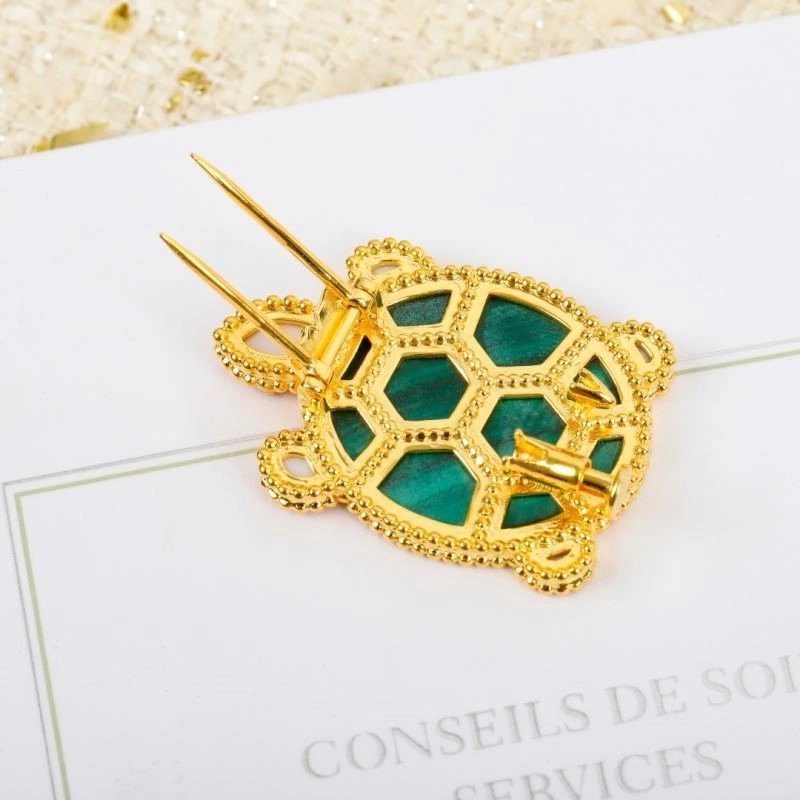 Lightweight Vca Brooches 254398
