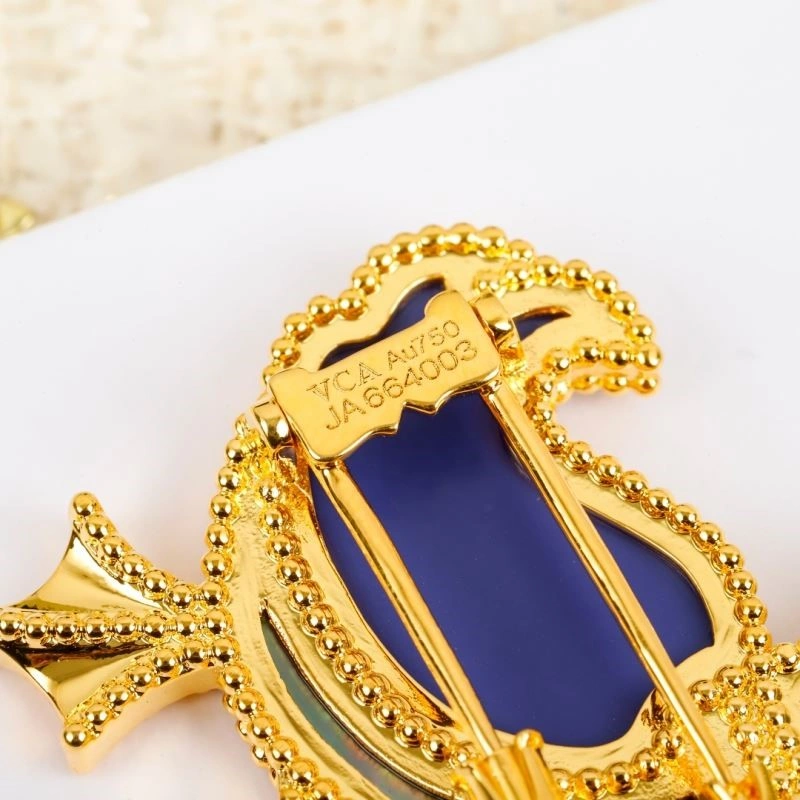 Vca Brooches Lightweight 254366