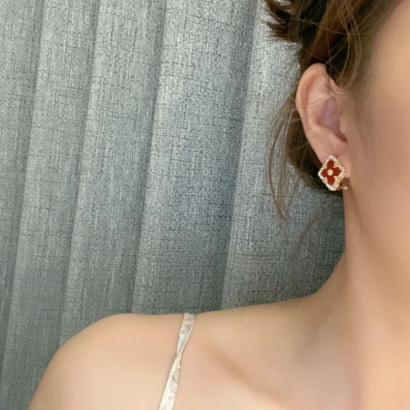 Comfortable Vca Earrings 255442