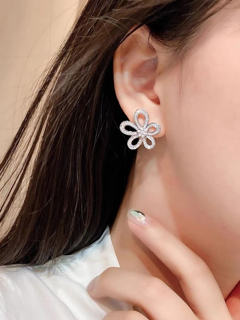 Seasonal Vca Earrings 255495