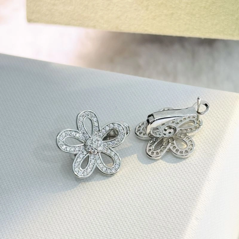 Seasonal Vca Earrings 255495