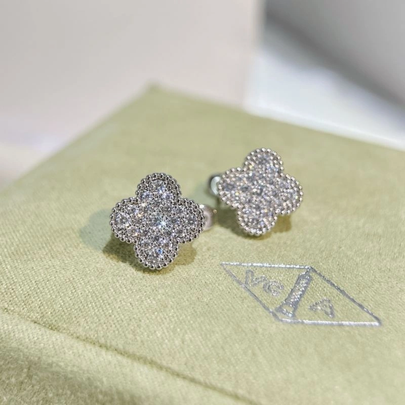 UrbanStyle Vca Earrings 255488