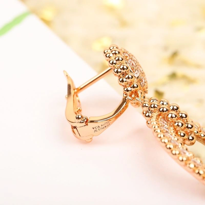 Vca Earrings Versatile 255398