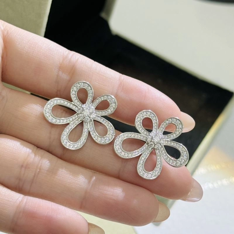 Contemporary Vca Earrings 255395