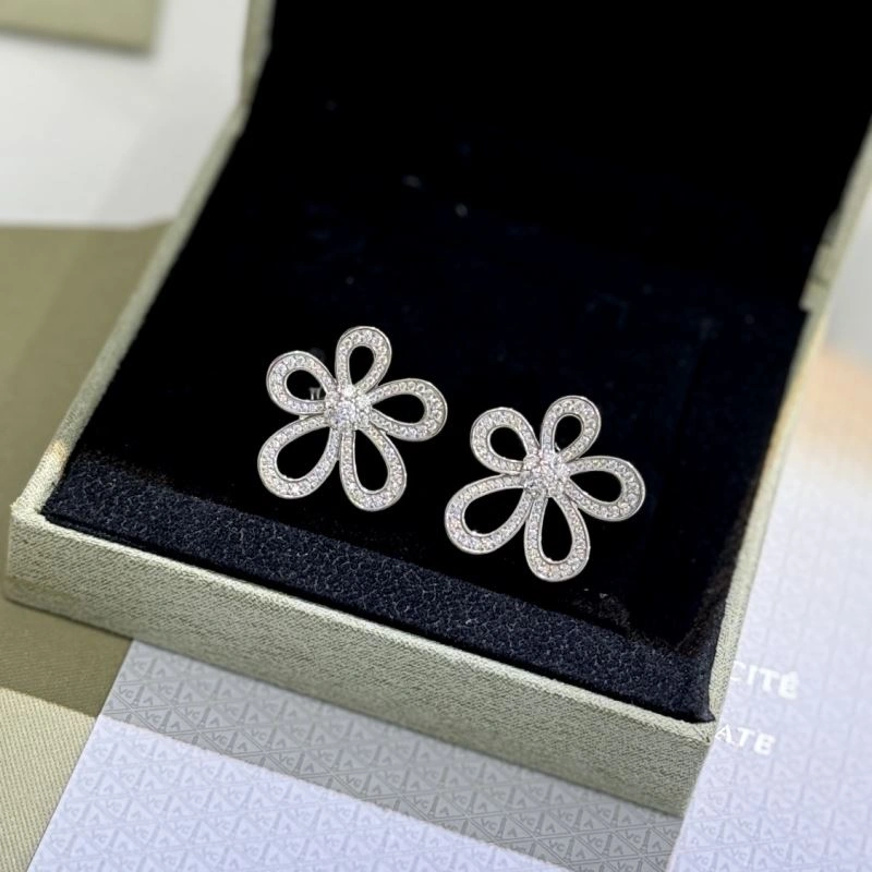 Contemporary Vca Earrings 255395