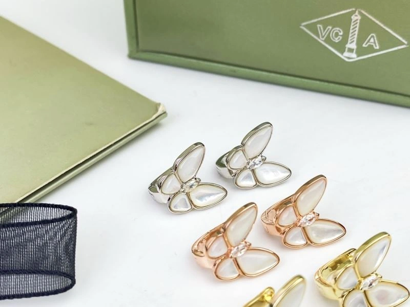 Vca Earrings Sporty 255390