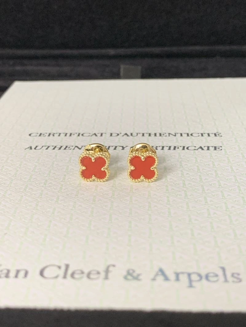 Vca Earrings MoistureWicking 255387