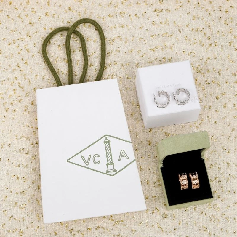 Effortless Vca Earrings 255370