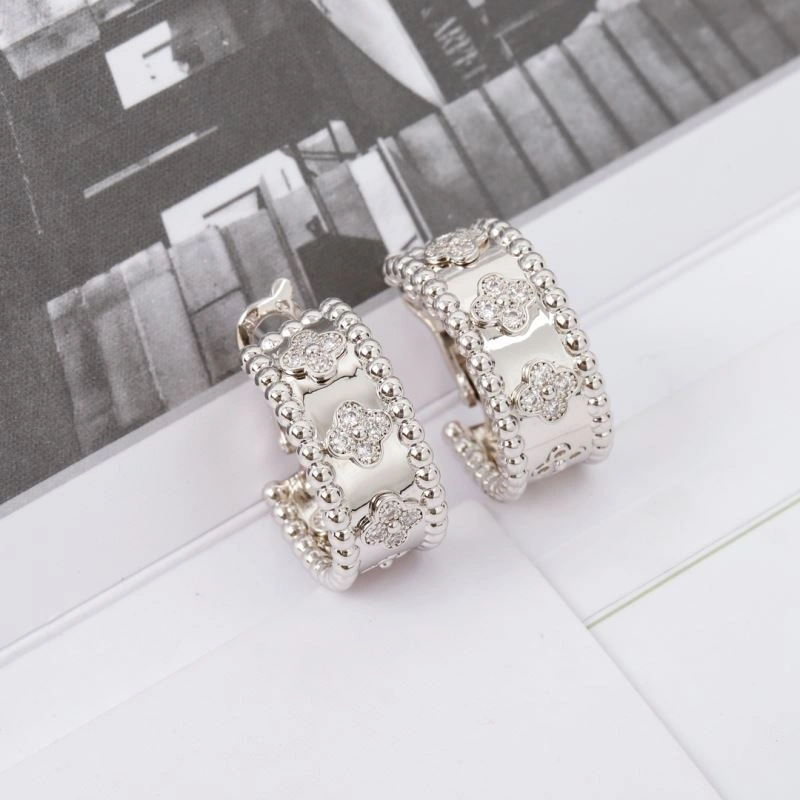 Effortless Vca Earrings 255370