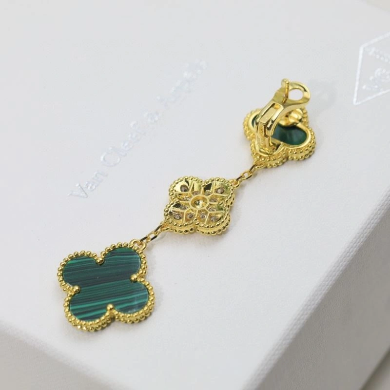 Vca Earrings MoistureWicking 255364
