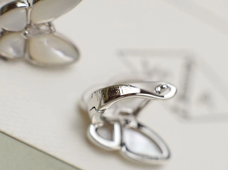 Vca Earrings Breathable 255385