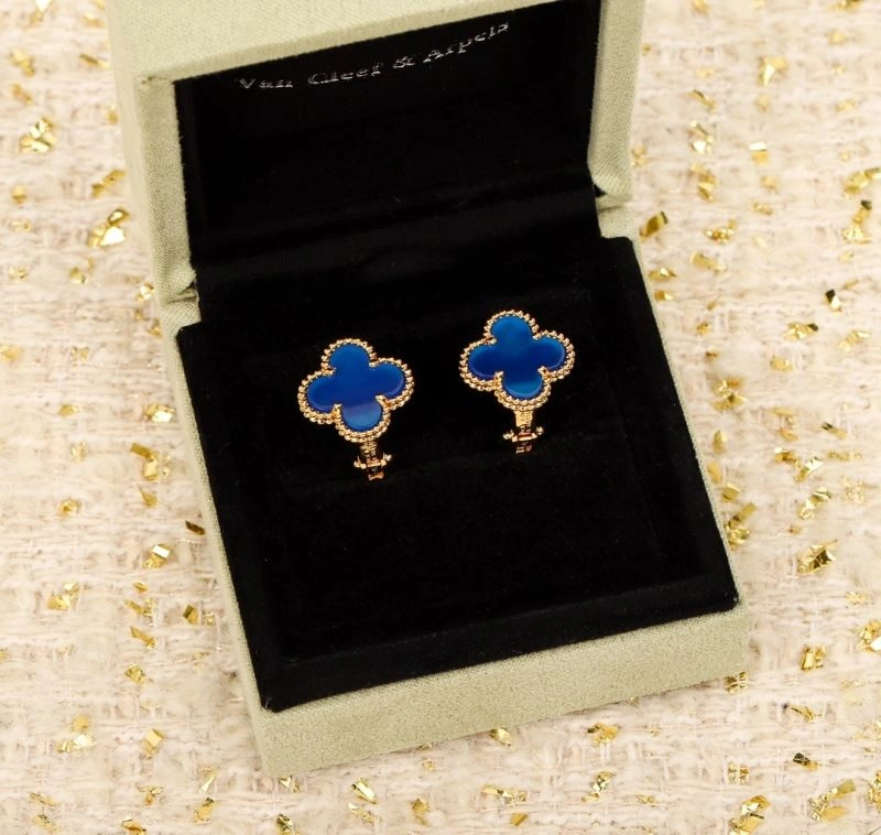 Vca Earrings Youthful 255353
