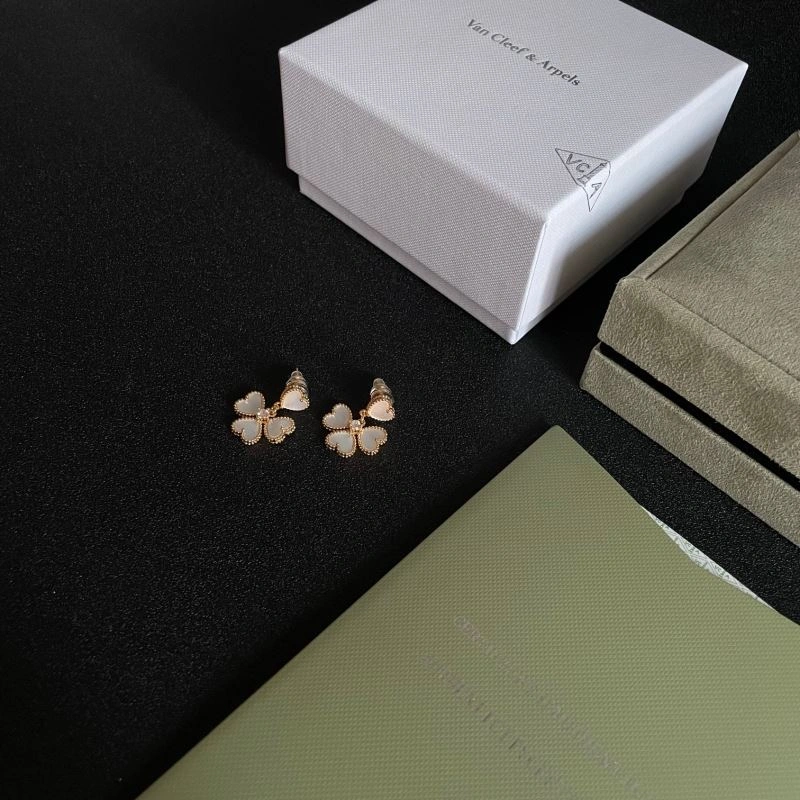 Vca Earrings WellDesigned 255270