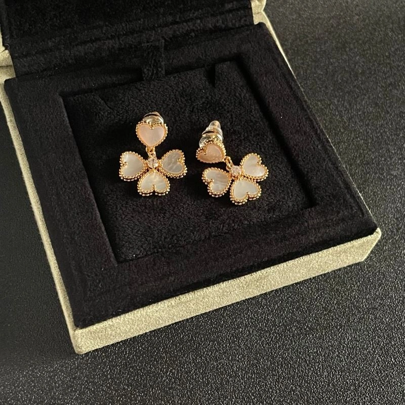 Vca Earrings WellDesigned 255270
