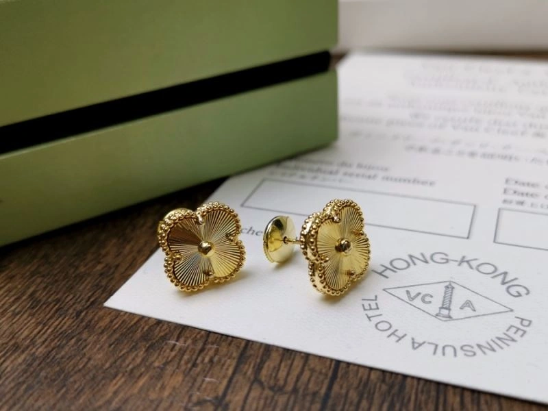 EyeCatching Vca Earrings 255267