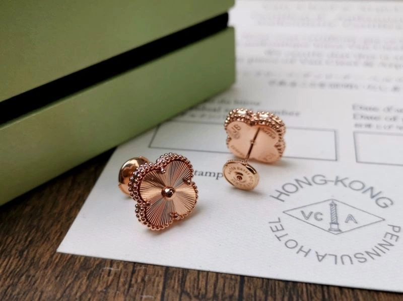 EyeCatching Vca Earrings 255267