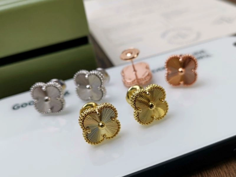 EyeCatching Vca Earrings 255267