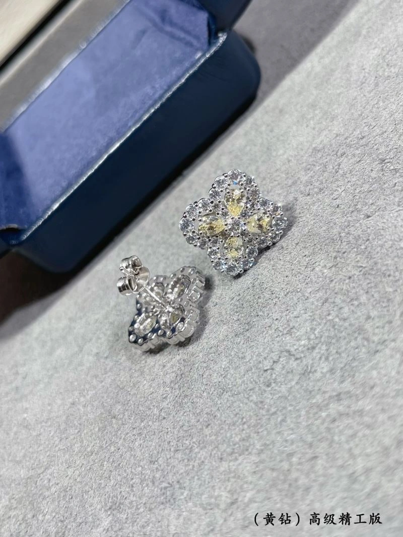 Vca Earrings Casual 255266