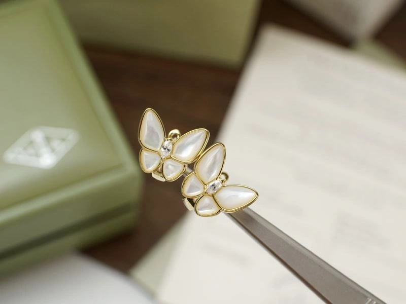 TravelReady Vca Earrings 255255