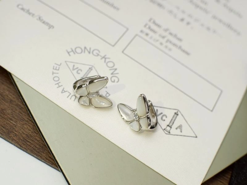 TravelReady Vca Earrings 255255