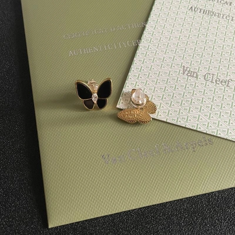 Packable Vca Earrings 255248