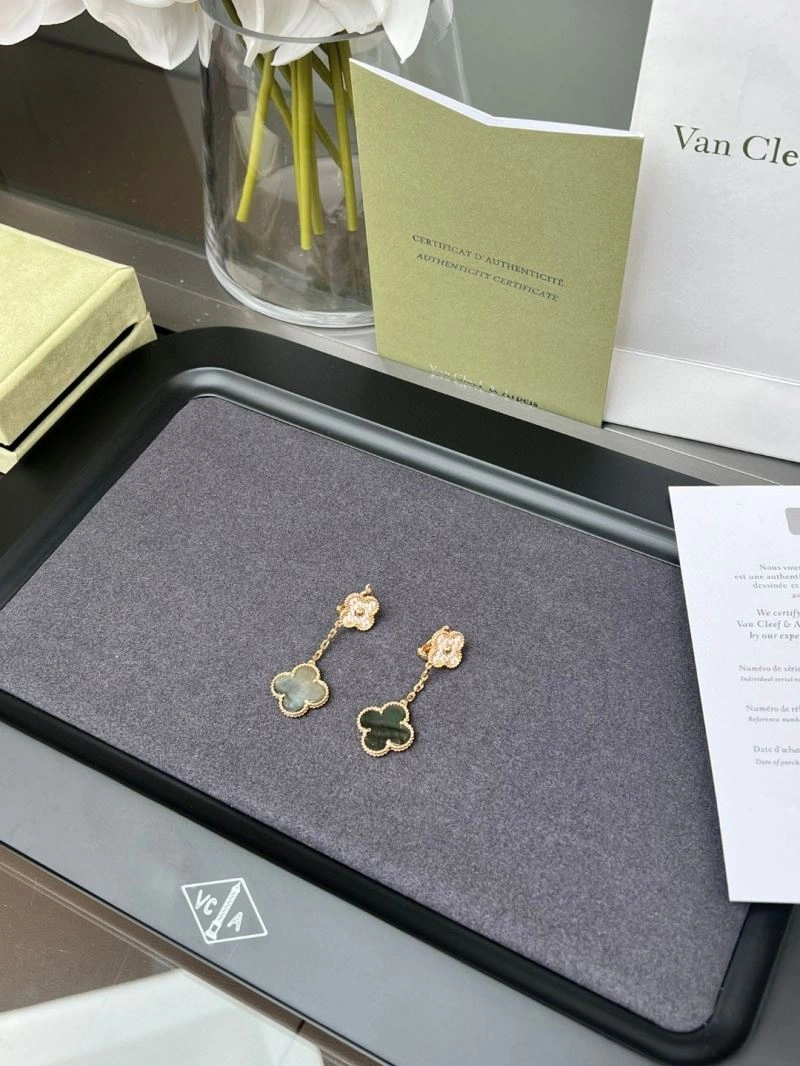 WellDesigned Vca Earrings 255247