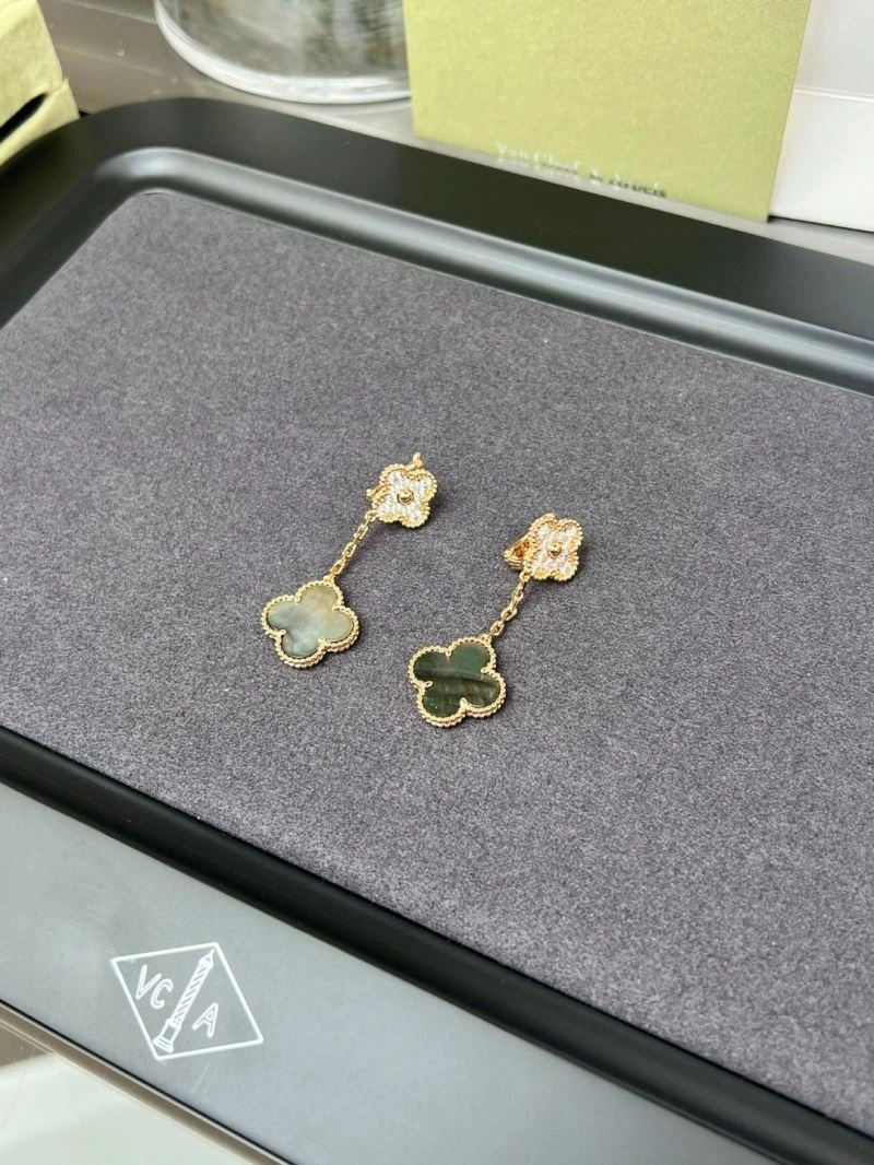WellDesigned Vca Earrings 255247