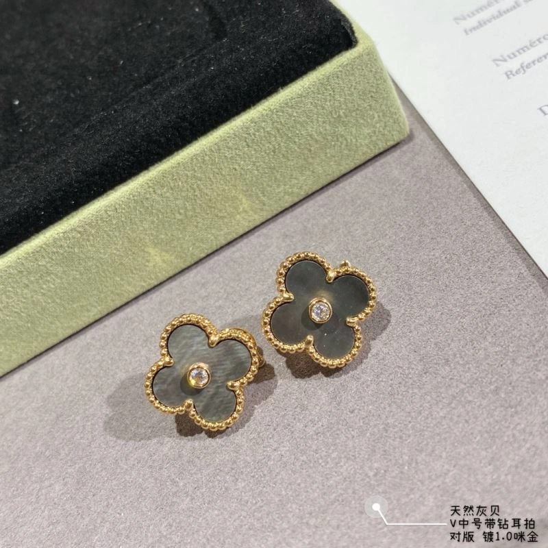 Casual Vca Earrings 255250