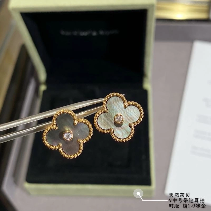 Casual Vca Earrings 255250