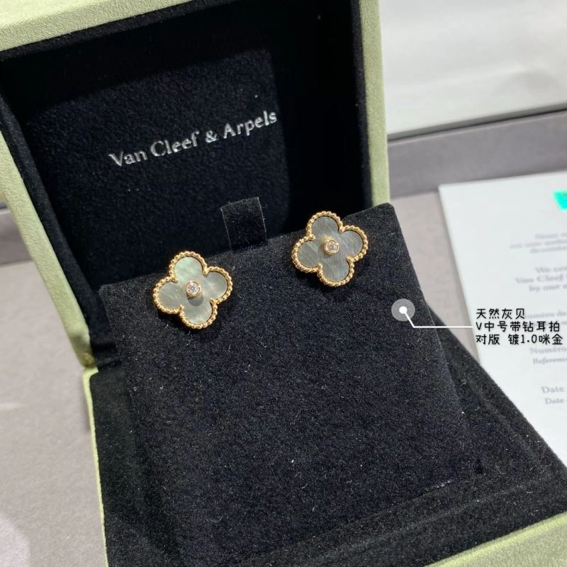 Casual Vca Earrings 255250