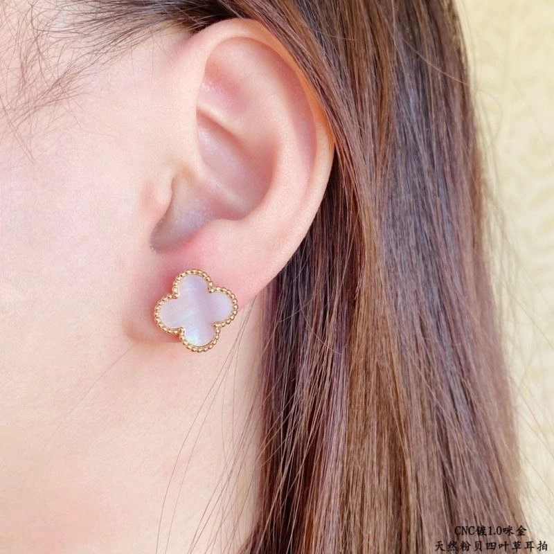 ComfortFit Vca Earrings 255256
