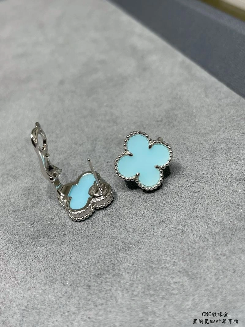 Vca Earrings Lightweight 255240