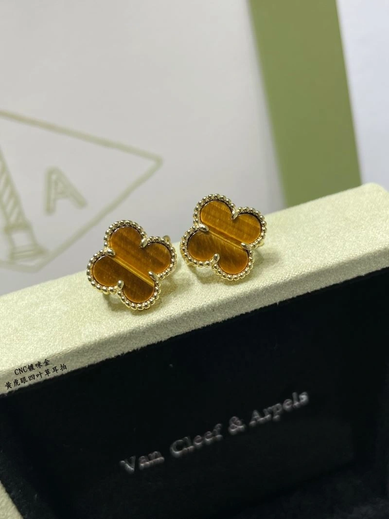 GoodFit Vca Earrings 255243