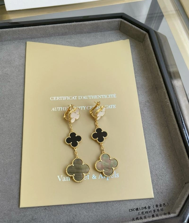 TimelessDesign Vca Earrings 255229
