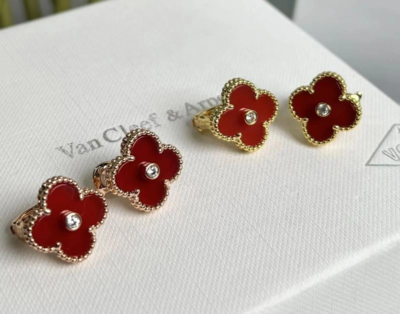 Vca Earrings Timeless 255227