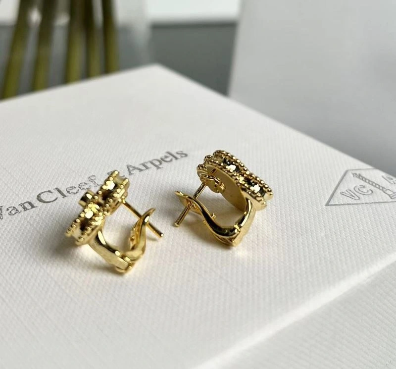 Vca Earrings Compact 255225