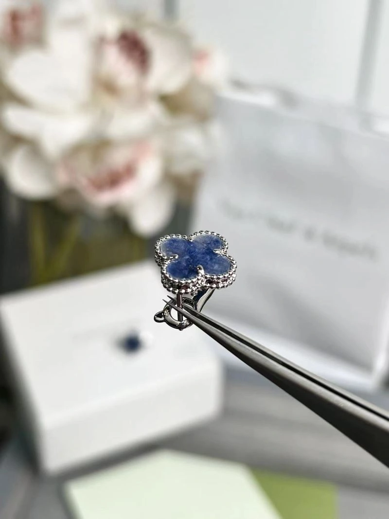 Elegant Vca Earrings 255210