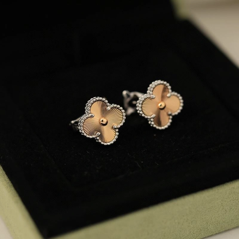 Vca Earrings StreetReady 255202