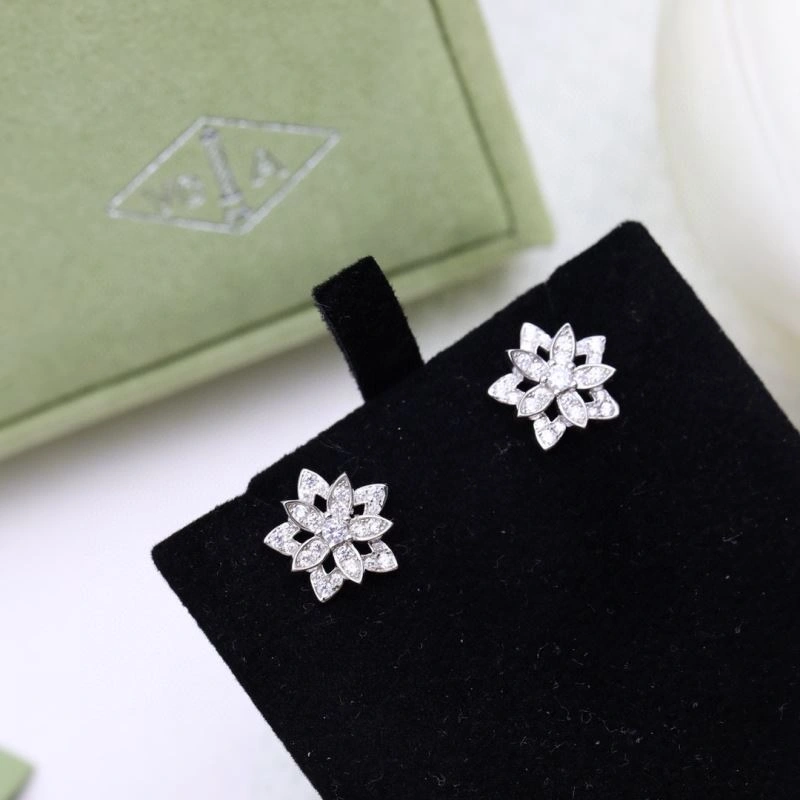 Sophisticated Vca Earrings 255019