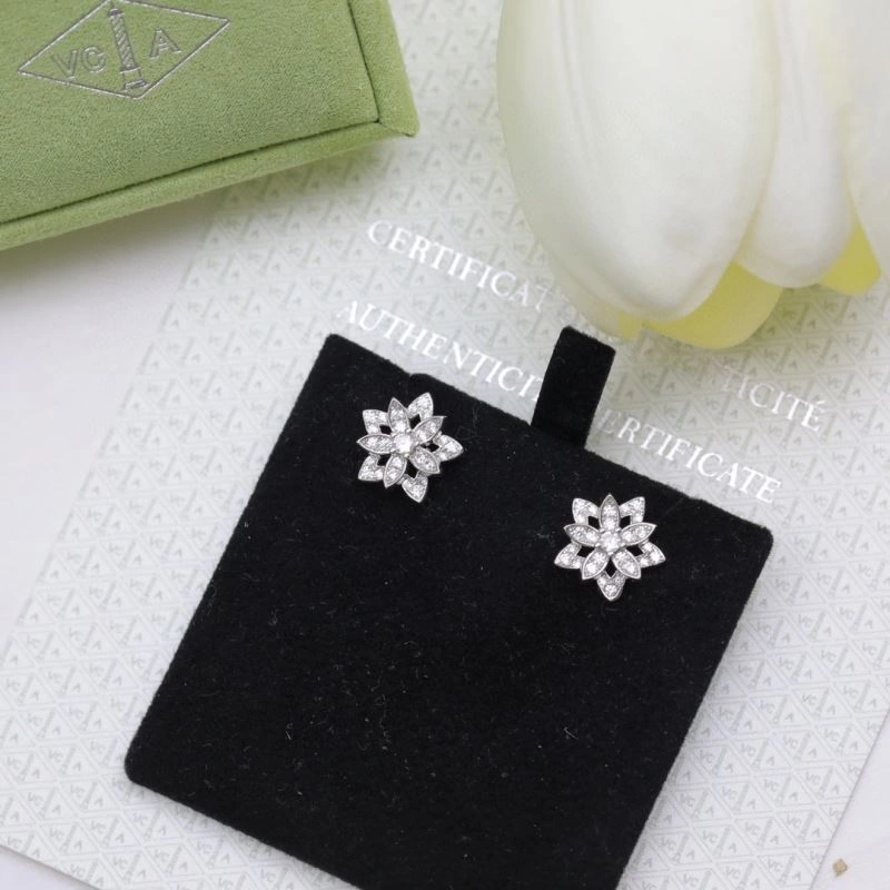 Sophisticated Vca Earrings 255019