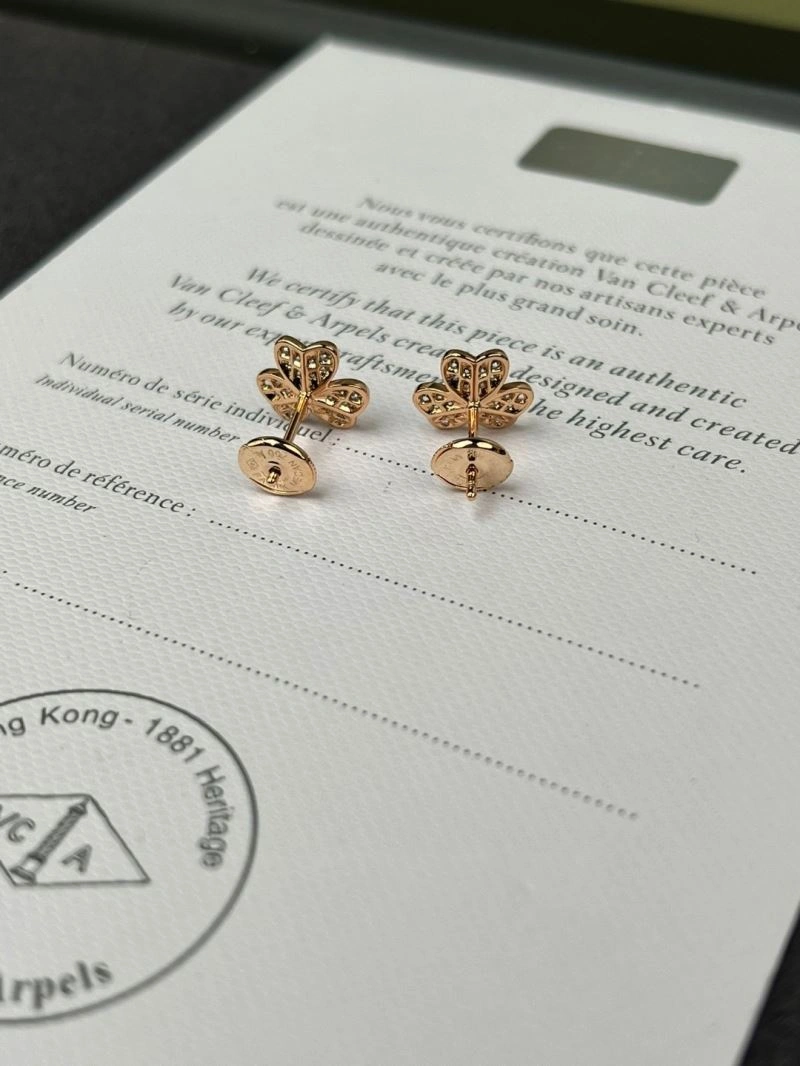 Sophisticated Vca Earrings 255014